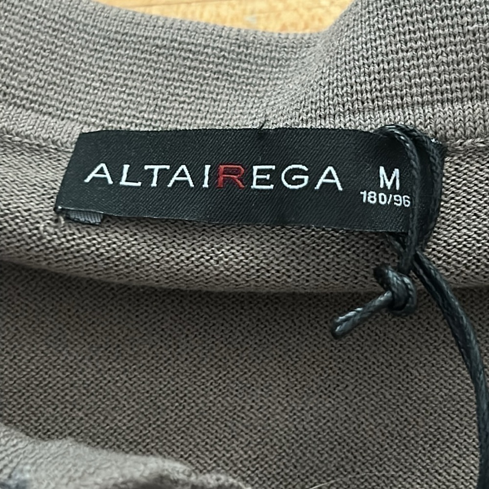 NWT Altairega Polo Size Medium - Picture 7 of 9
